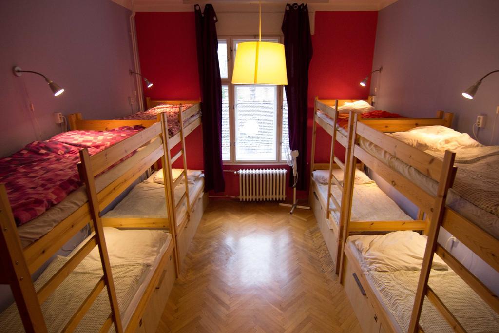 Goodmo House Hostel