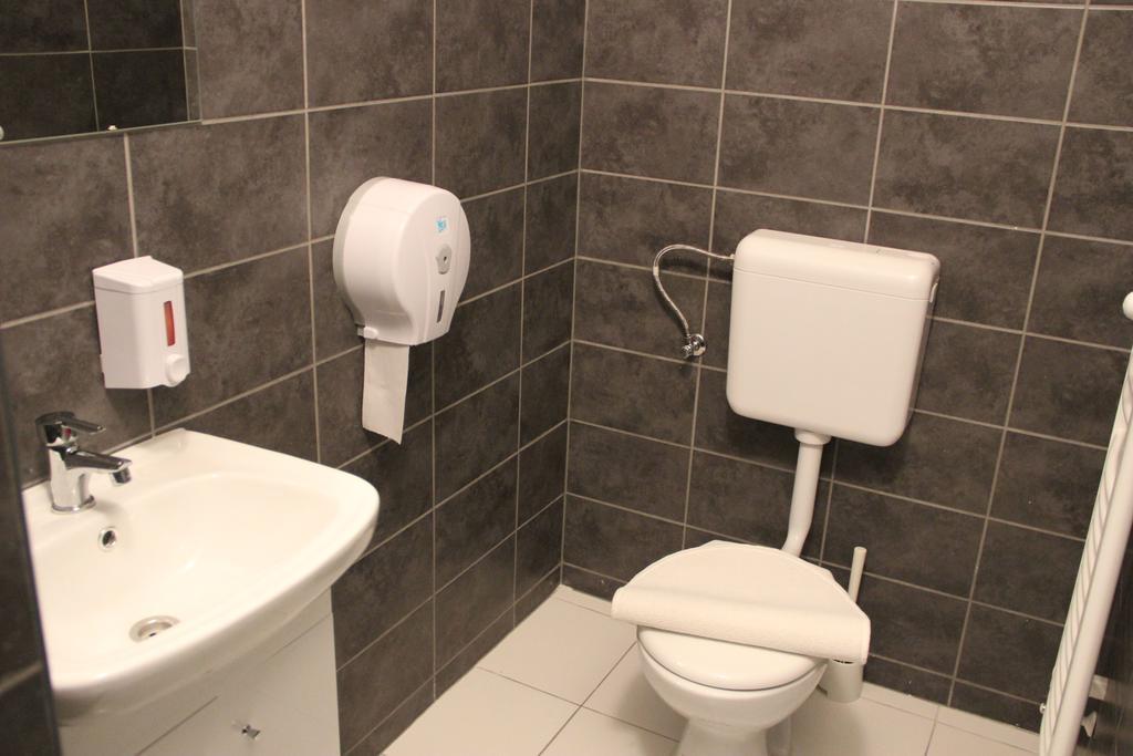 Goodmo House Хостел Будапешт