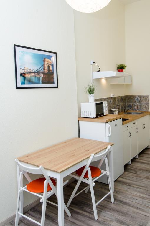 Goodmo House Хостел